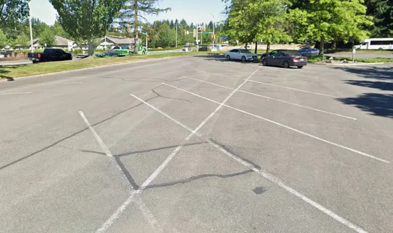 Parking at the Federal Way clinic, photo 2