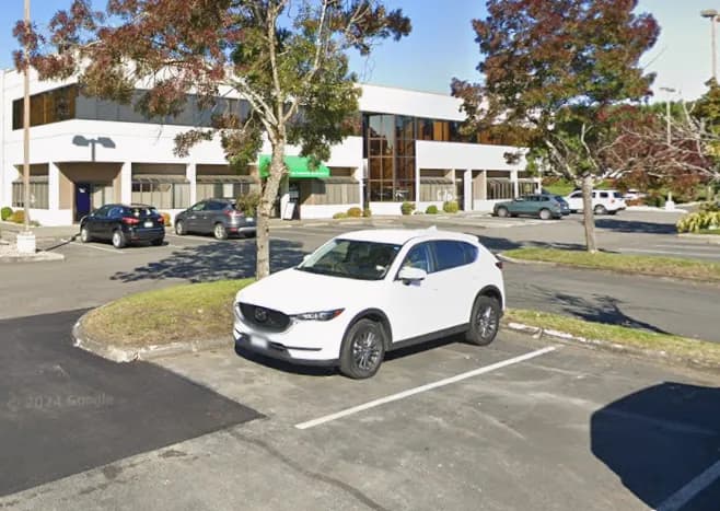 Parking at the Silverdale (Mickelberry) clinic, photo 2