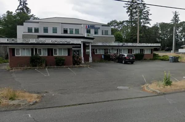 Parking at the Tacoma clinic, photo 2